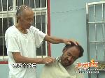 八旬夫妇四十年精心呵护智障孤儿