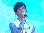 陈楚生现场演绎《山楂花》