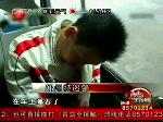 瞠目结舌：公交车上的睡神哥