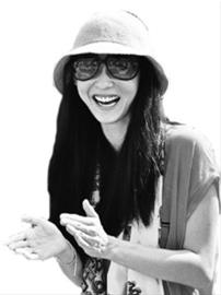 网络惊爆：为给谢霆锋生第三胎张柏芝损失5000万