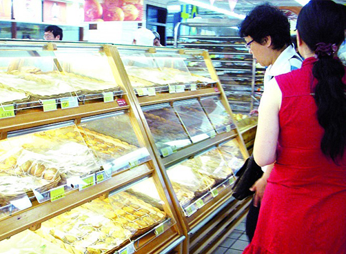 口味翻新价格涨 月饼大战提前打响
