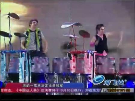 2010中国达人秀总决赛：回收站打击乐队