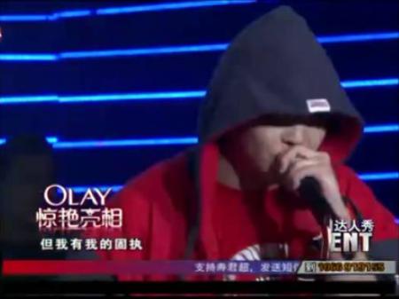 2010中国达人秀总决赛：寿君超献歌外婆