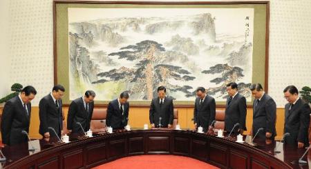 胡锦涛深切哀悼地震遇难同胞