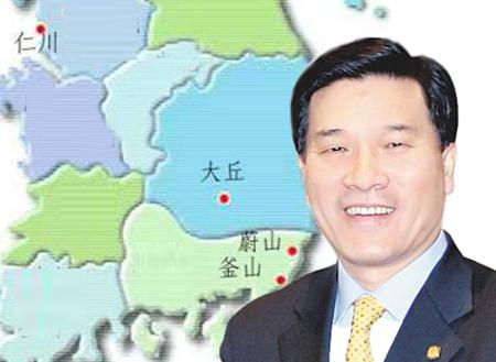 夏耕接受专访祝贺韩国友城市长当选