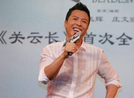 身高九尺！甄子丹穿“高跟鞋”演关羽？