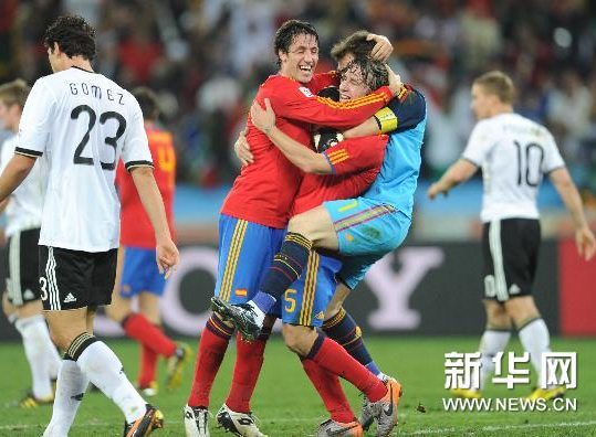 普约尔头球绝杀！西班牙1：0力克德国首进决赛