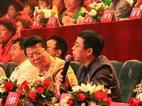 央视名嘴阿丘：主持人不是比出来的