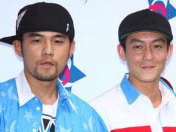 周杰伦陈冠希同设计潮衣