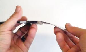 “纸手机”薄如信用卡 分析称其iphone杀手