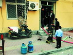 团岛烧烤店爆炸 年轻妈妈肚皮炸裂