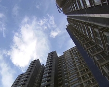 多省整治“炫富”楼市广告 称不符社会主义文明