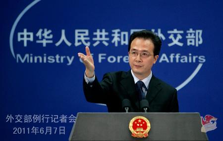 越南民众抗议中国南海举动