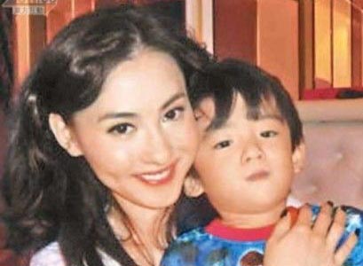 张柏芝携两子去加拿大 与谢贤保持联系