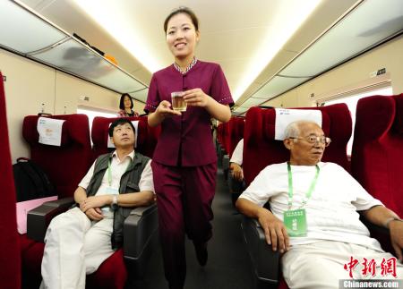 京沪高铁本月通车 多地机票大跳水青岛仍坚挺