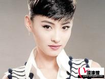 张柏芝因受冷落流产欲携子跳楼