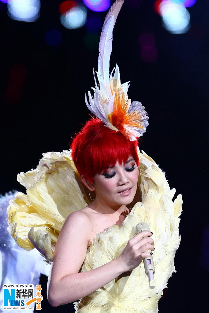 梁静茹含泪唱情歌 北京翻开爱的那一页_梁静