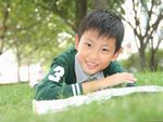 阳光灿烂的小小少年杰伦