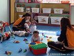 儿童福利院的教师“妈妈”
