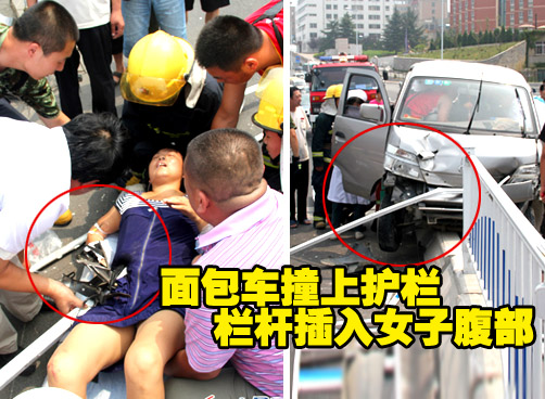 烟台面包车突然失控 撞护栏后侧翻