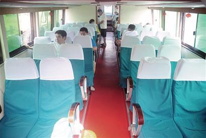 受隧道影响青黄快船遇冷 1船只有2名乘客