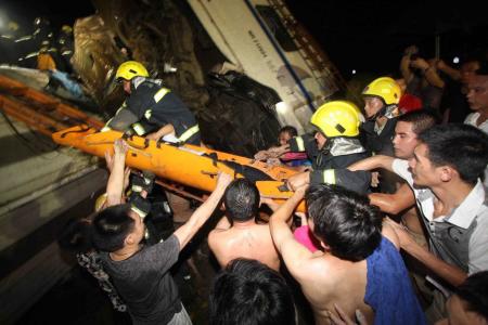 温州动车事故善后负责人：遇难者集体火化为谣言