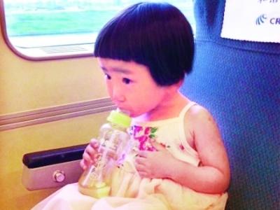 遗体化妆师称伊伊能幸运存活是受到父母保护