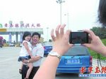 胶州湾大桥通车满月 八百辆次观光车被查