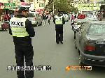 隧道交警对成武路早市进行集中清理